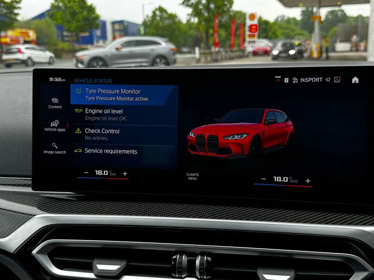 2023-bmw-3-series-30-m3-competition-xdrive-touring-5d-big-46