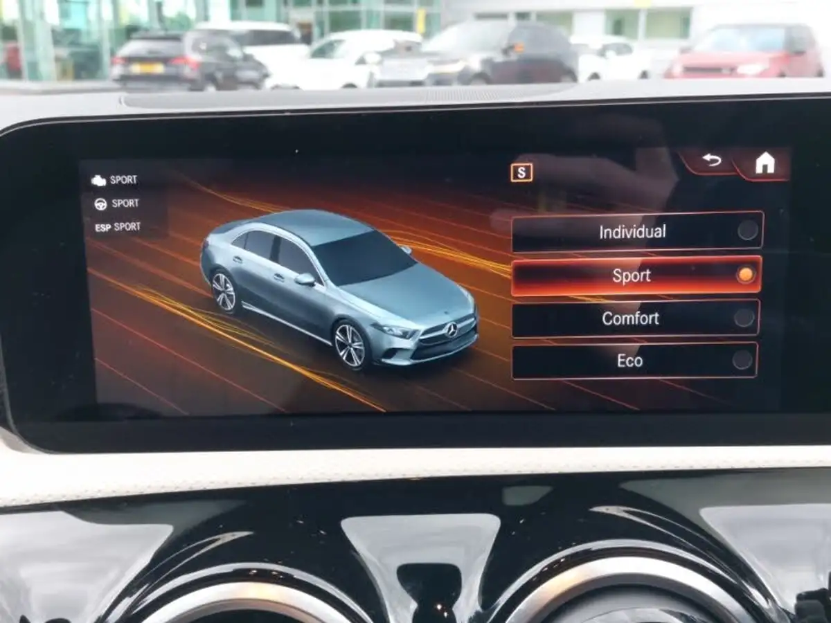 2021-mercedes-benz-a-class-13-a200-sport-executive-edition-saloon-4d-7g-dct-big-17