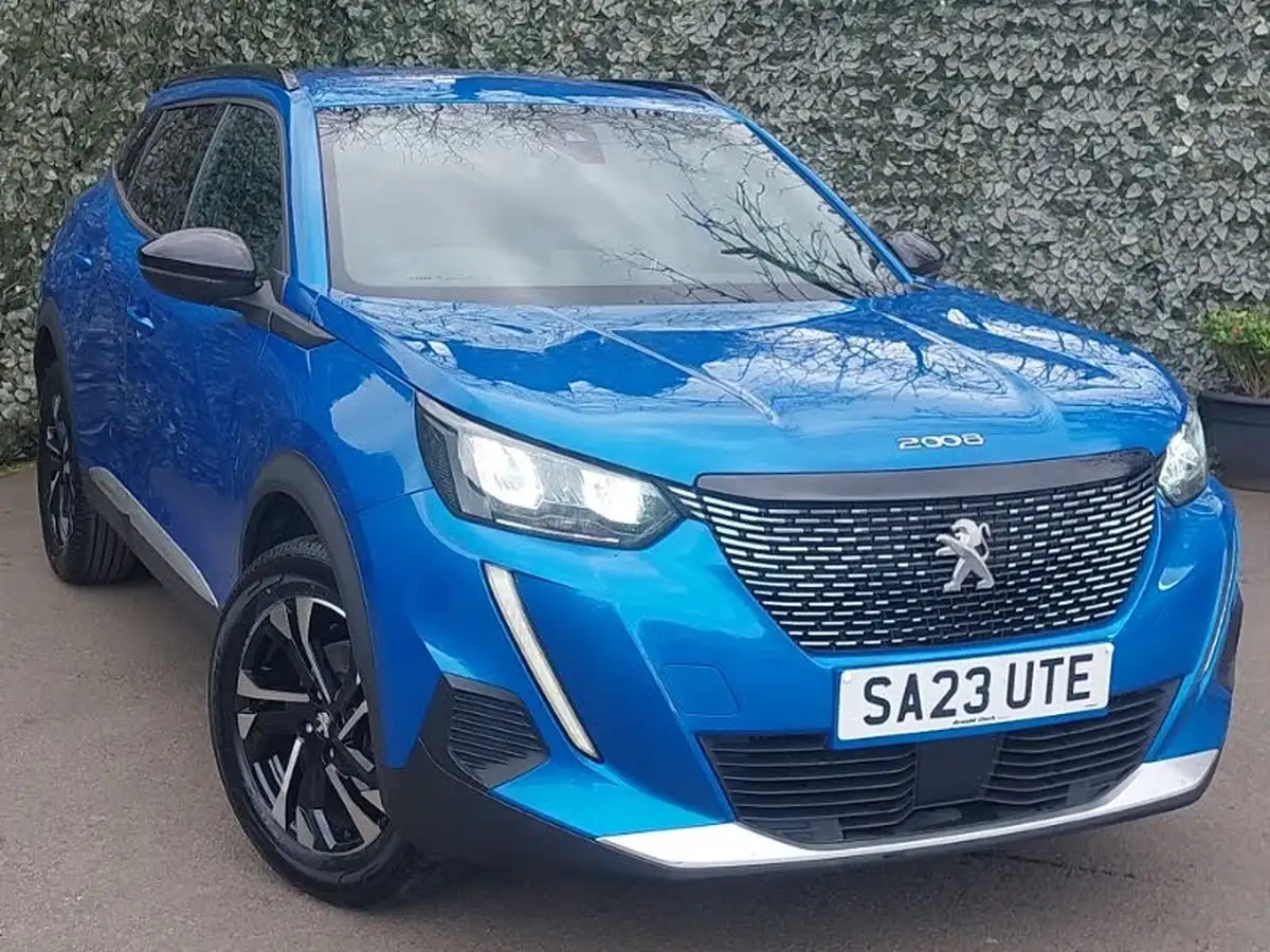 2023-peugeot-2008-suv-12-puretech-allure-premium-130bhp-eat8-big-0