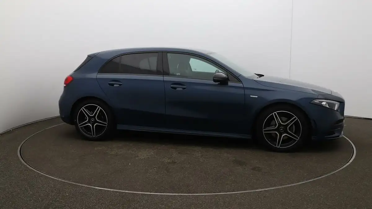 2022-mercedes-benz-a-class-13-a180-amg-line-executive-edition-hatchback-5d-7g-dct-big-39