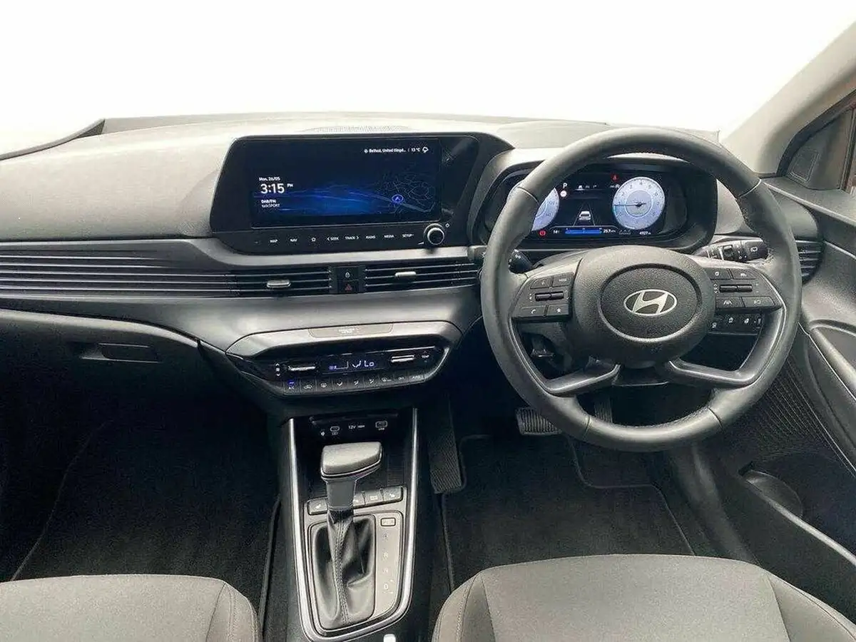 2024-hyundai-i20-10-t-gdi-ultimate-dct-big-7