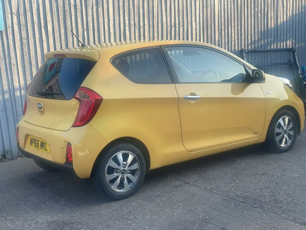 2016-kia-picanto-10-sr7-3d-big-20