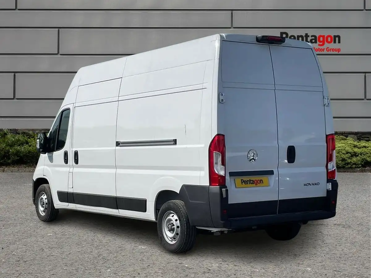 2024-vauxhall-movano-big-1