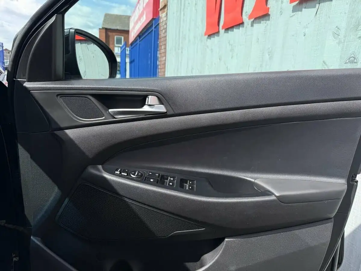 2018-hyundai-tucson-16-gdi-se-nav-big-49