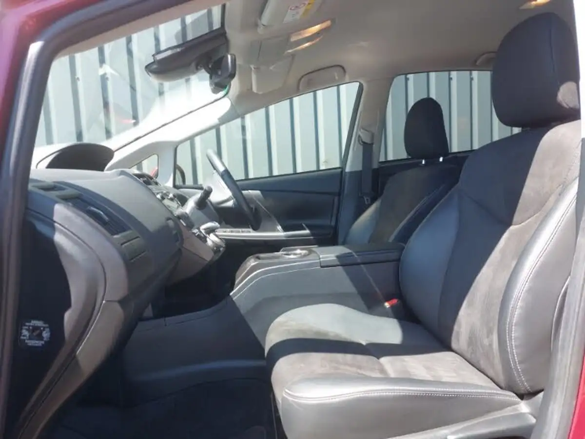 2020-toyota-prius-18-vvt-i-excel-big-4