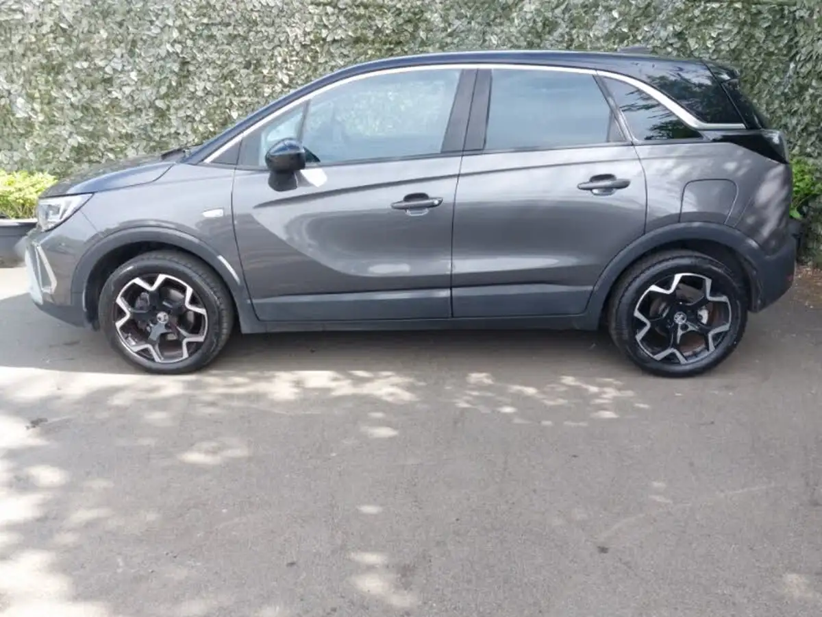 2022-vauxhall-crossland-12-elite-edition-130ps-auto-big-3