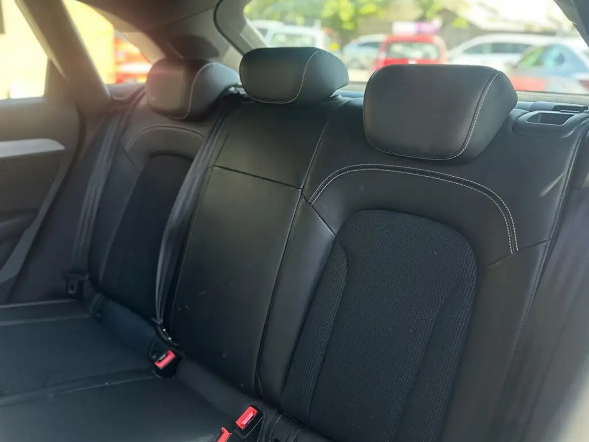 2017-audi-q3-14-tfsi-s-line-edition-big-29