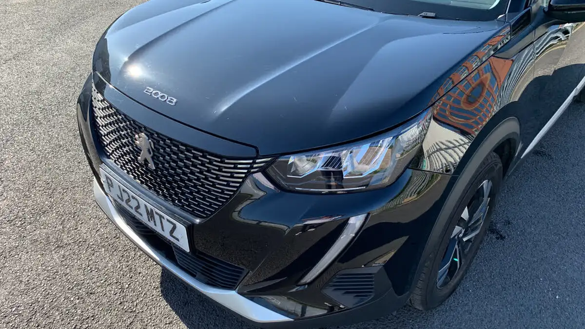2022-peugeot-2008-suv-12-puretech-allure-premium-100bhp-big-44
