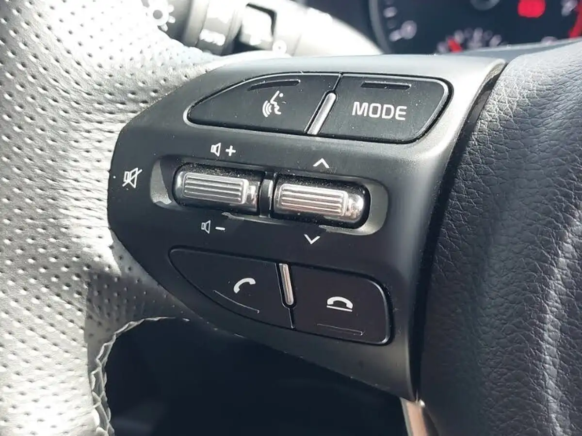 2024-kia-stonic-10-t-gdi-gt-line-s-98bhp-dct-big-15