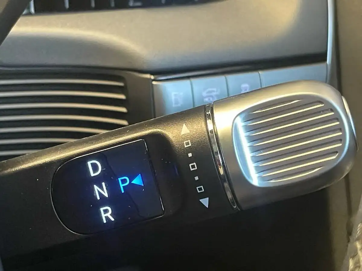 2024-hyundai-ioniq-5-e-ultimate-228ps-84kwh-tech-pack-max-rwd-big-19