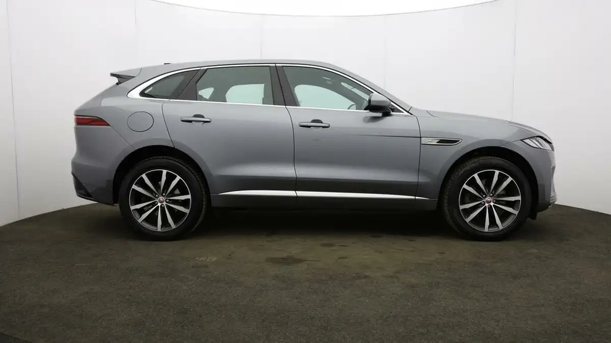 2022-jaguar-f-pace-20-p400e-r-dynamic-se-big-53