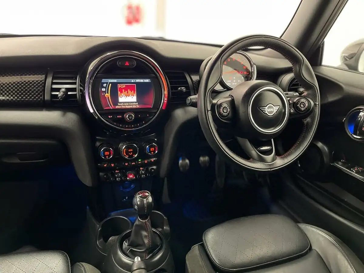 2019-mini-cooper-20-cooper-s-sport-189bhp-hatchback-3d-big-26