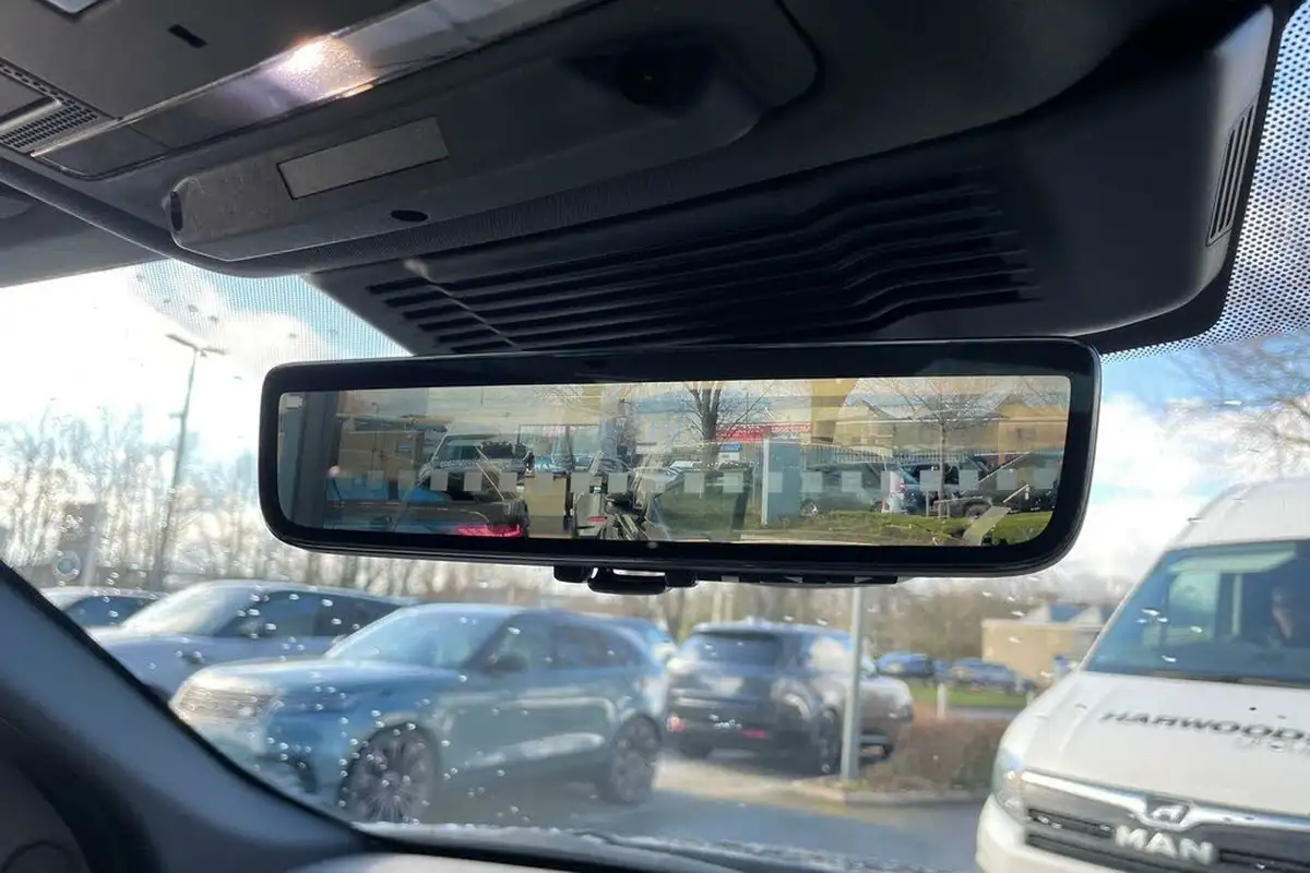 2022-land-rover-discovery-sport-20-d200-urban-edition-big-32