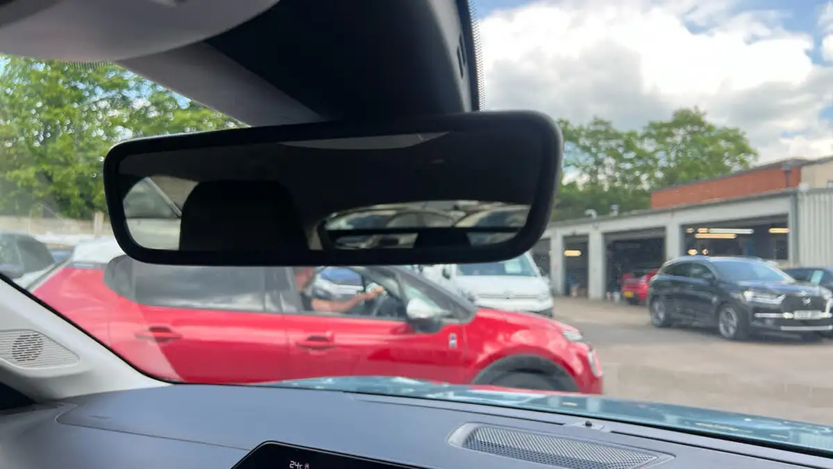 2021-citroen-c4-12-puretech-shine-130ps-big-36