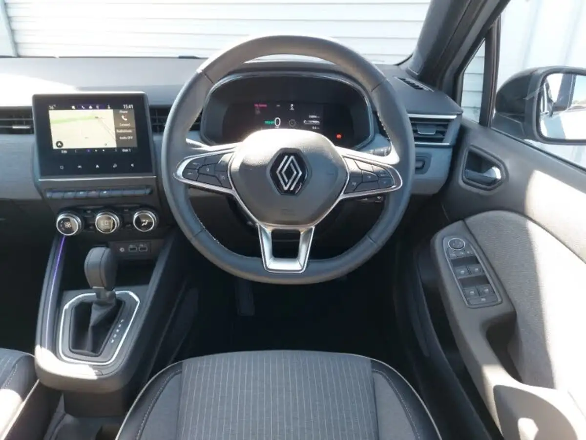2024-renault-clio-16-techno-big-6