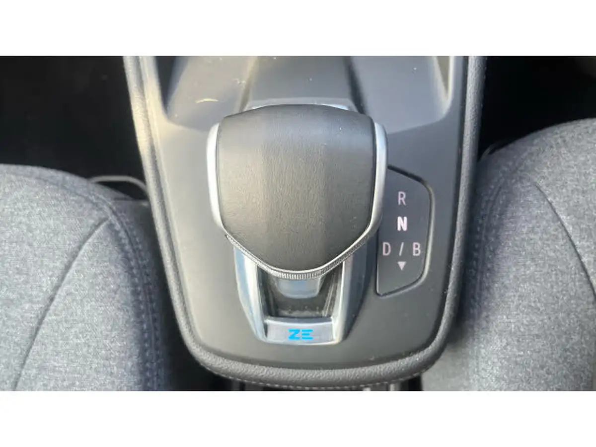 2021-renault-zoe-e-iconic-135ps-r135ev50-rapid-charge-big-23