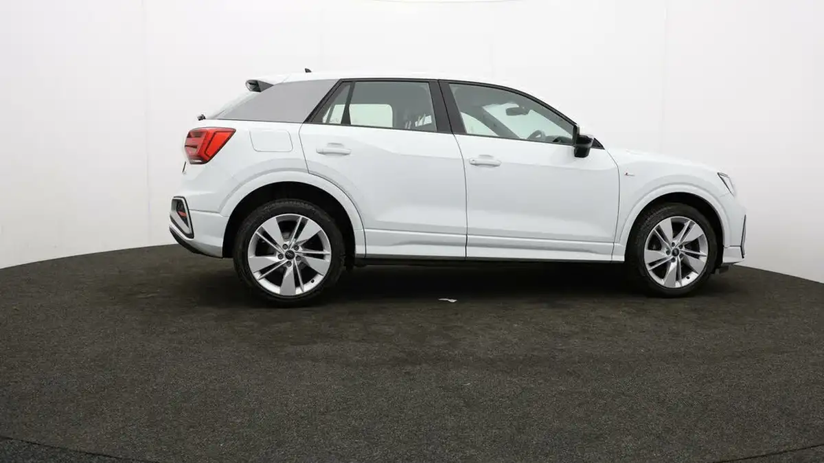 2023-audi-q2-15-35-tfsi-s-line-tronic-big-35