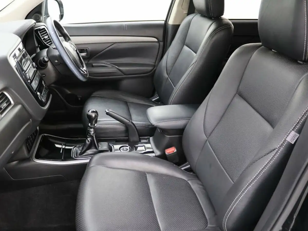 2018-mitsubishi-outlander-22di-d-3-big-21