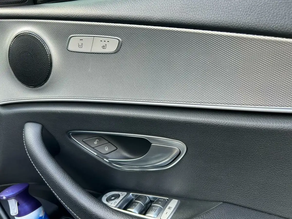 2018-mercedes-benz-e-class-20d-e220d-se-ss-estate-5d-big-13
