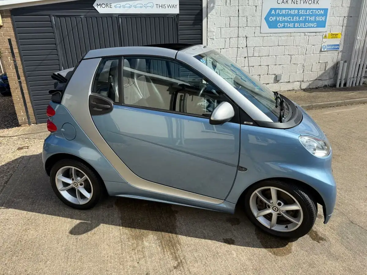 2011-smart-fortwo-10-pulse-71bhp-cabriolet-softouch-big-5