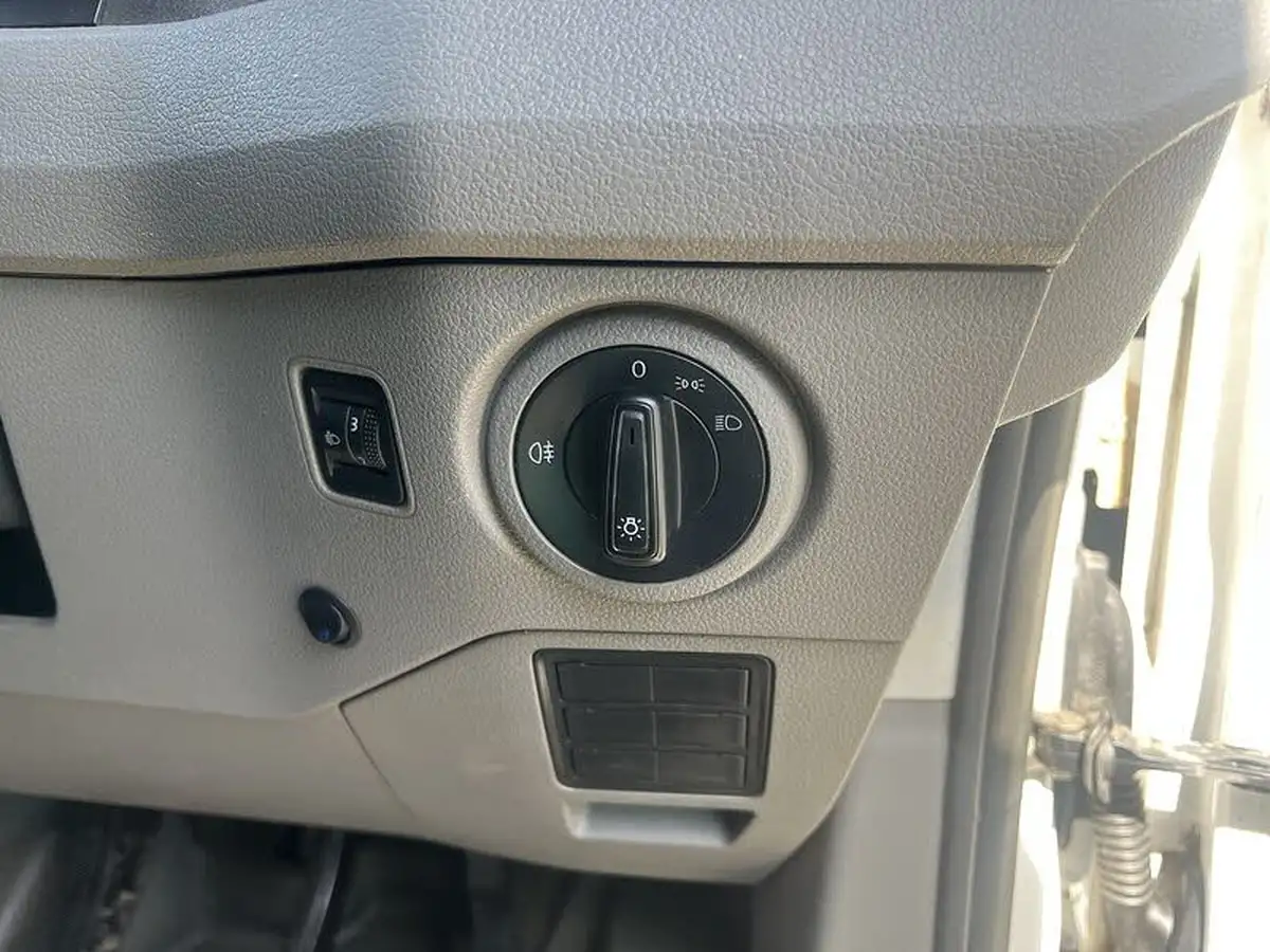 2019-volkswagen-crafter-20tdi-cr35-mwb-140pseu6-startline-panel-van-big-15