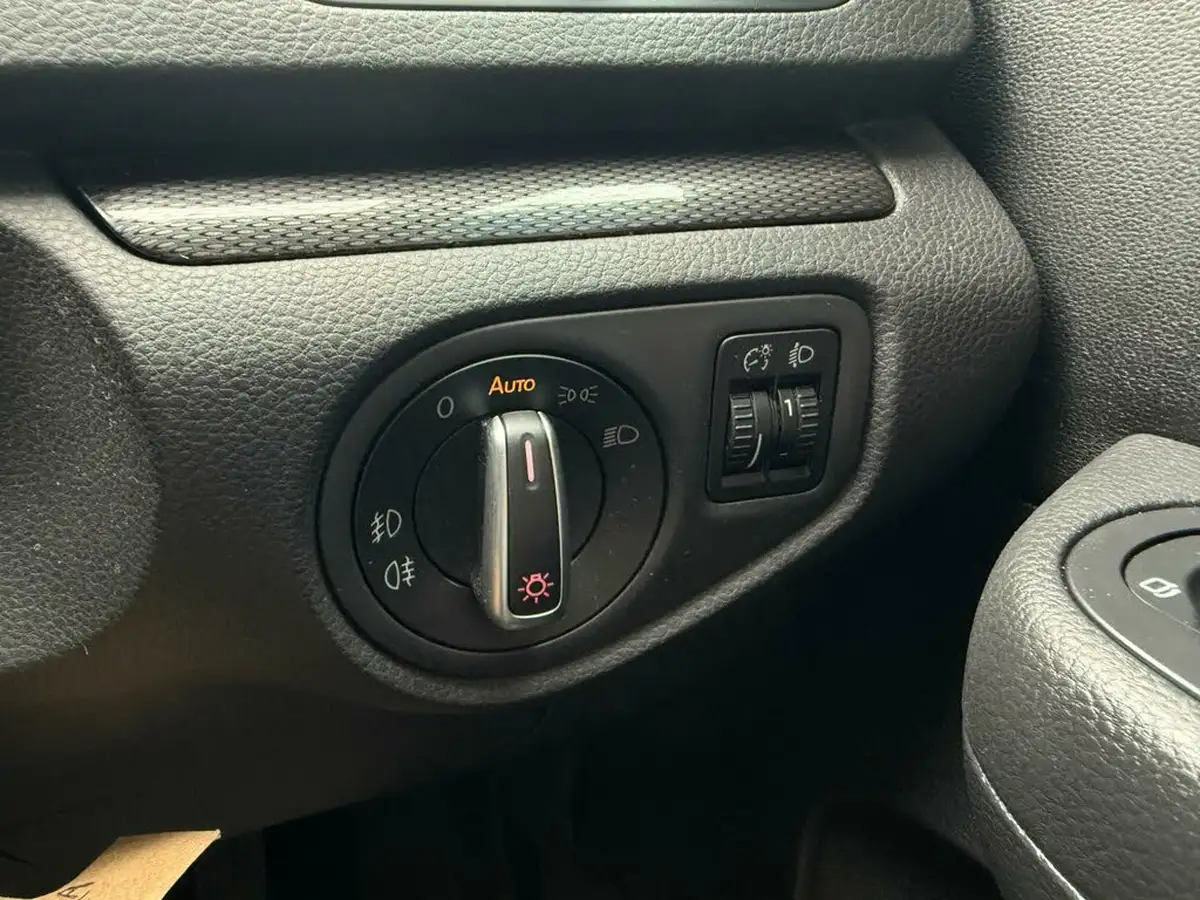 2016-seat-alhambra-20tdi-se-lux-184ps-dsg-big-65