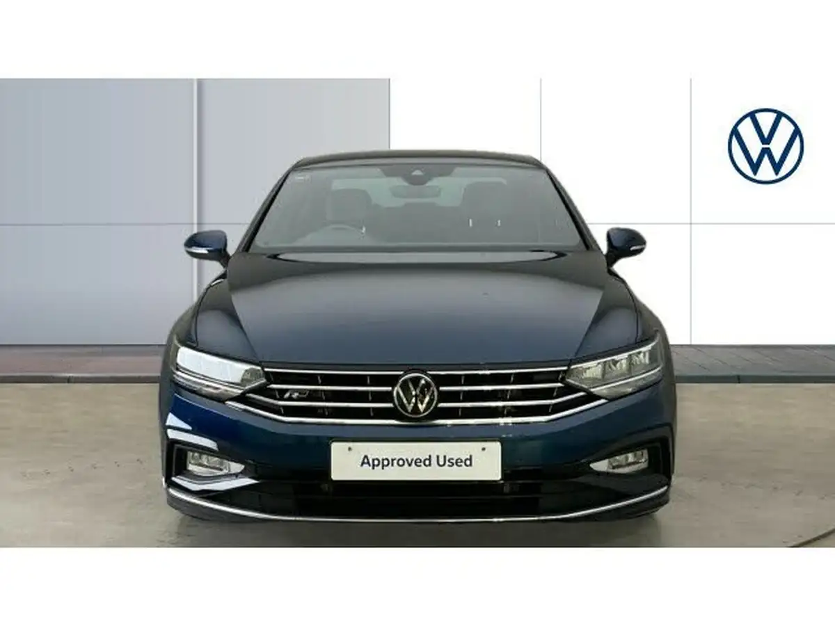 2022-volkswagen-passat-15-tsi-r-line-saloon-4d-big-6