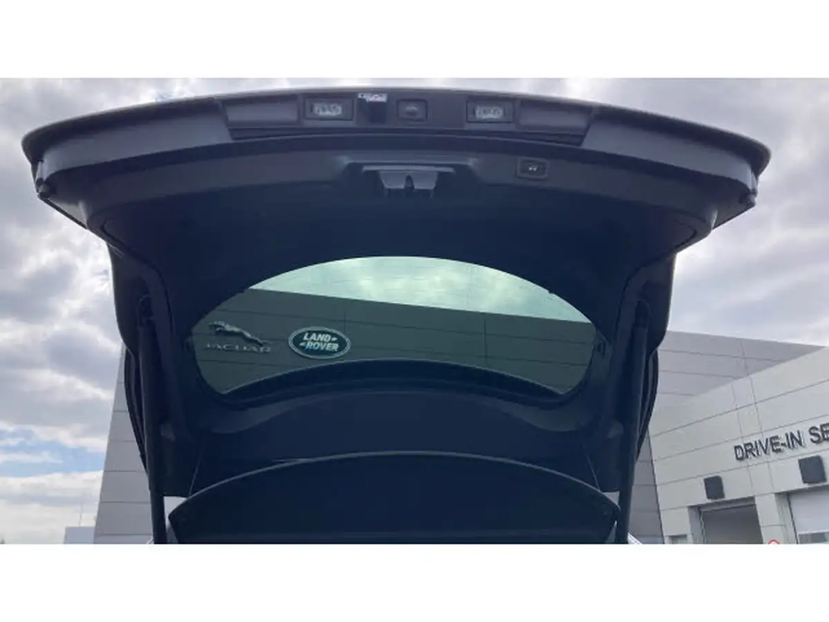 2021-jaguar-i-pace-ev400-black-big-26