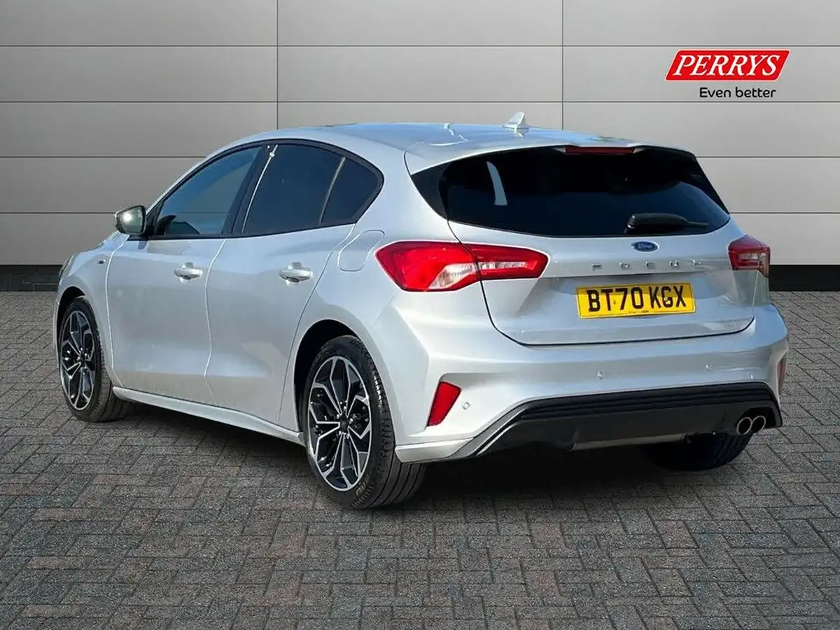 2020-ford-focus-15-st-line-x-hatchback-big-1