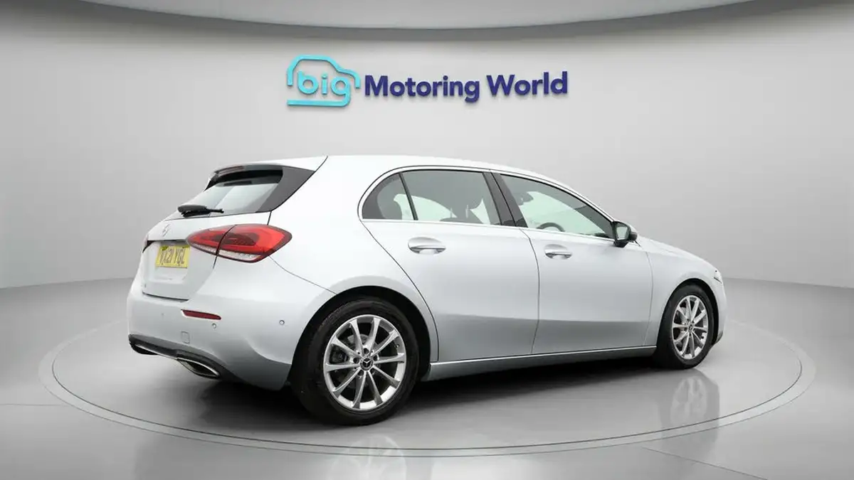 2021-mercedes-benz-a-class-13-a180-sport-executive-hatchback-5d-7g-dct-big-6