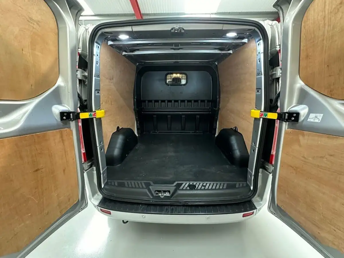 2022-ford-transit-custom-20tdci-320-l2h1-limited-130pseu6dt-double-cab-in-van-big-11