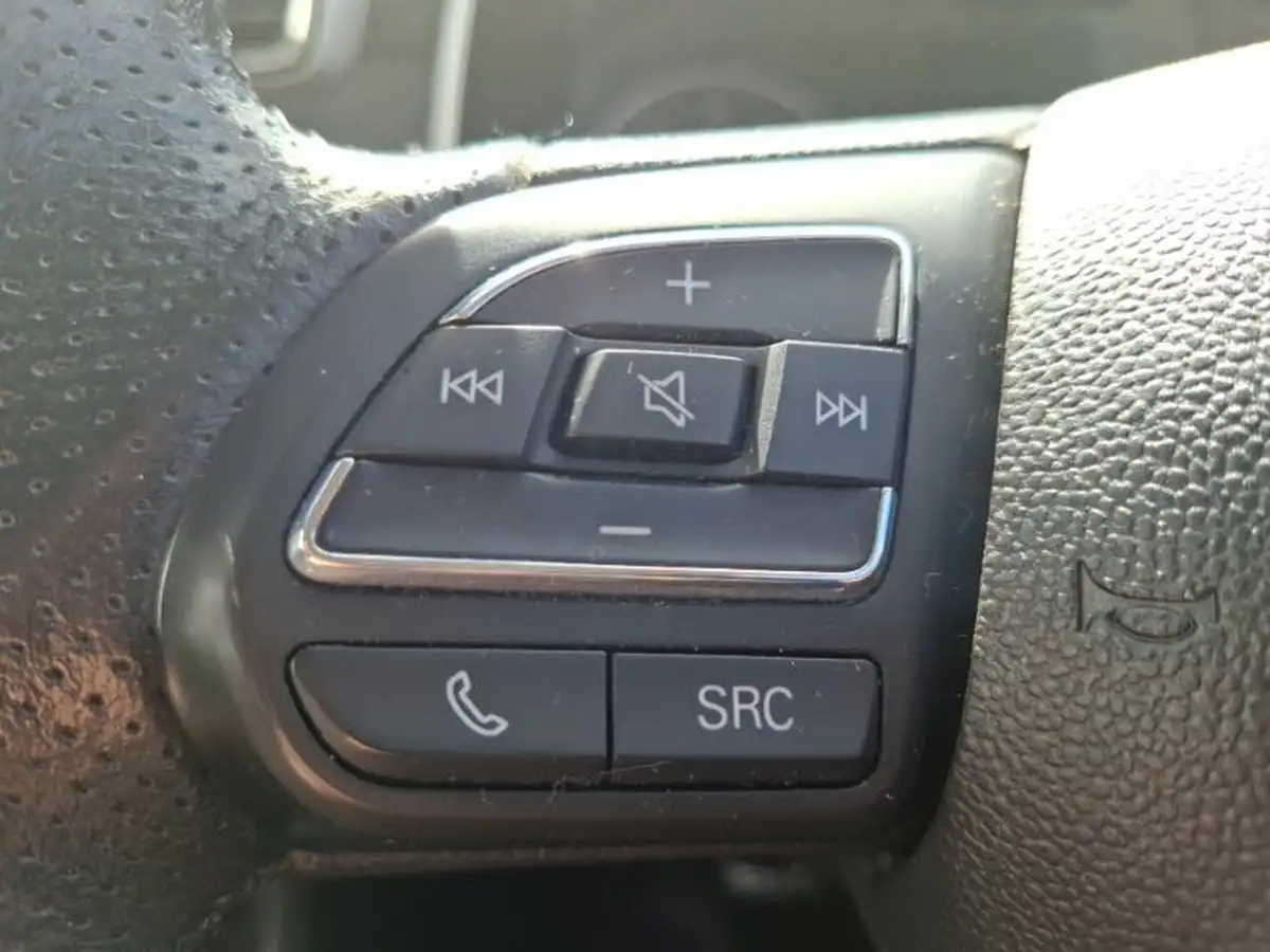 2020-mg-zs-suv-10t-gdi-exclusive-111ps-big-12