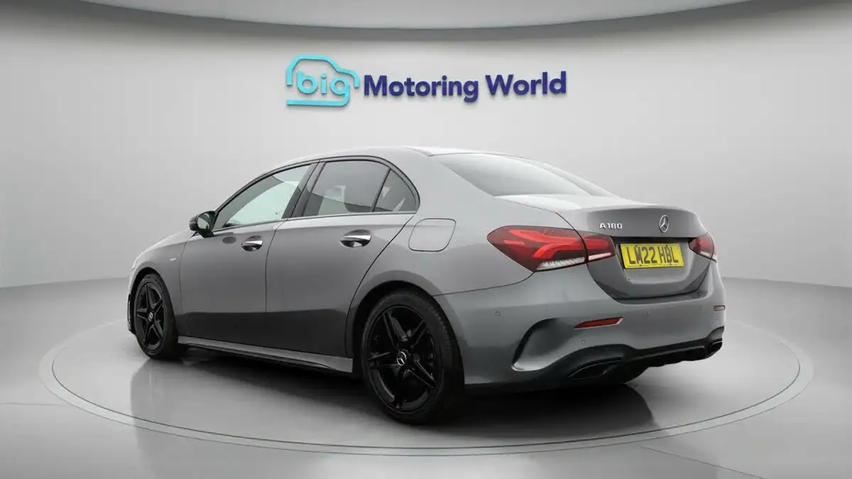 2022-mercedes-benz-a-class-13-a180-amg-line-premium-edition-saloon-4d-7g-dct-big-4