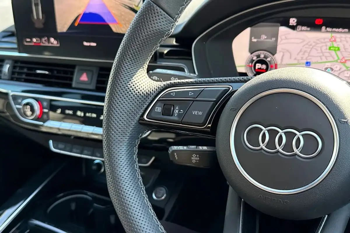 2024-audi-a4-avant-20-35-tdi-black-edition-big-52