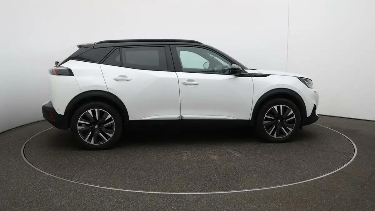 2021-peugeot-2008-suv-e-gt-premium-big-54