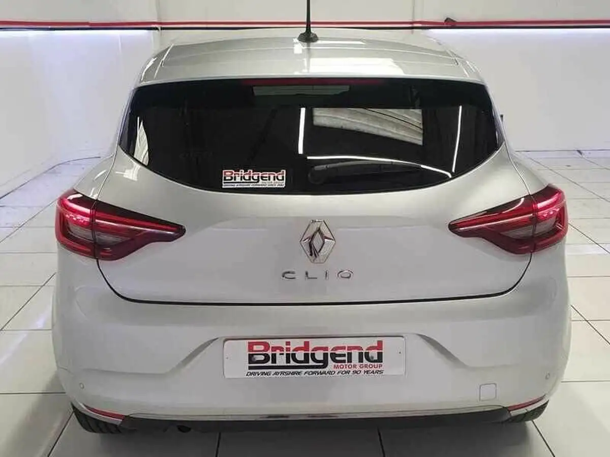 2020-renault-clio-10-sce-iconic-75bhp-big-4