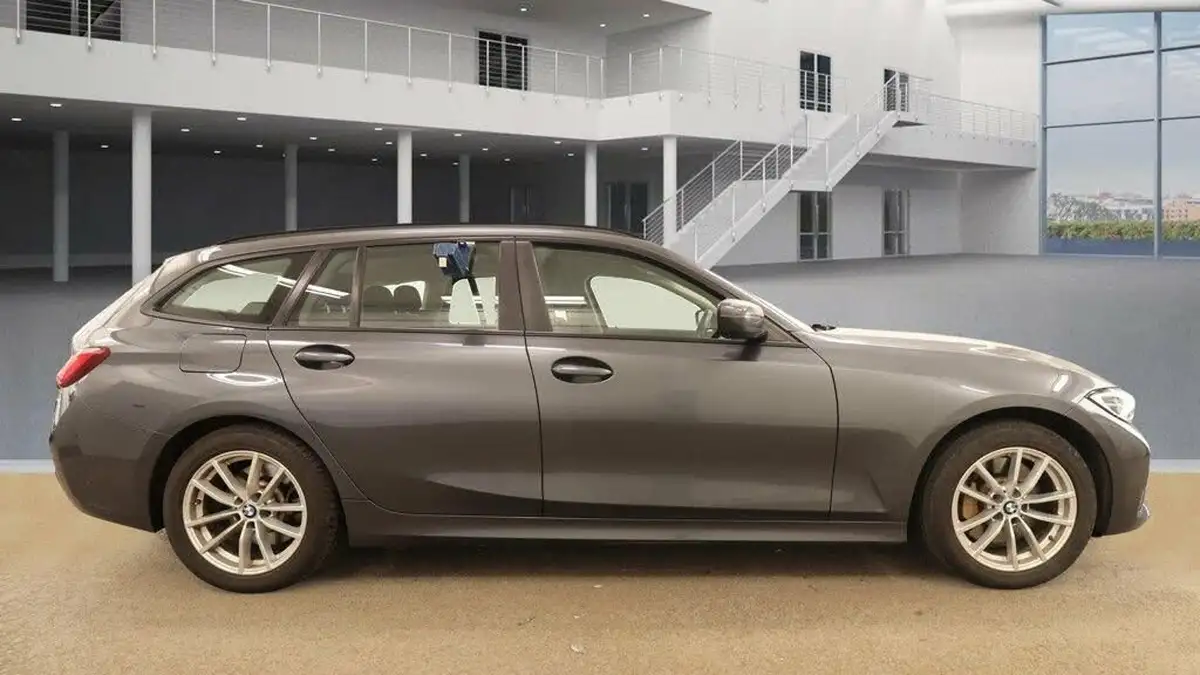 2021-bmw-3-series-20-330e-se-pro-touring-5d-big-10