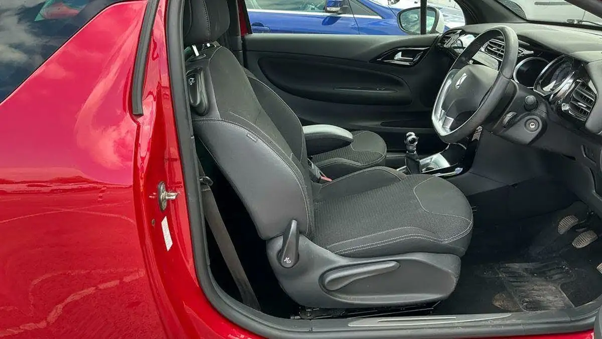2014-citroen-ds3-16-dstyle-plus-vti-120bhp-big-7