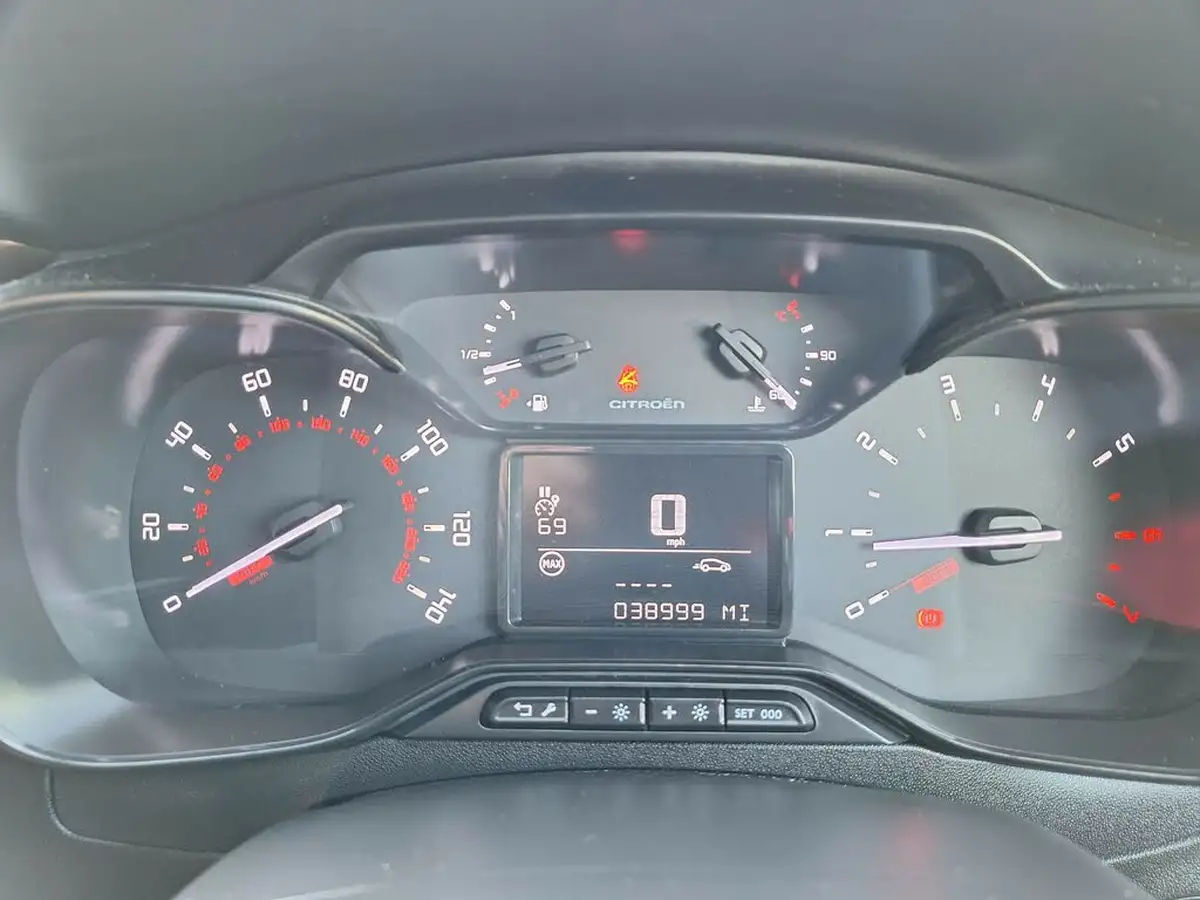 2019-citroen-c3-12-puretech-feel-nav-edition-82ps-ss-big-39