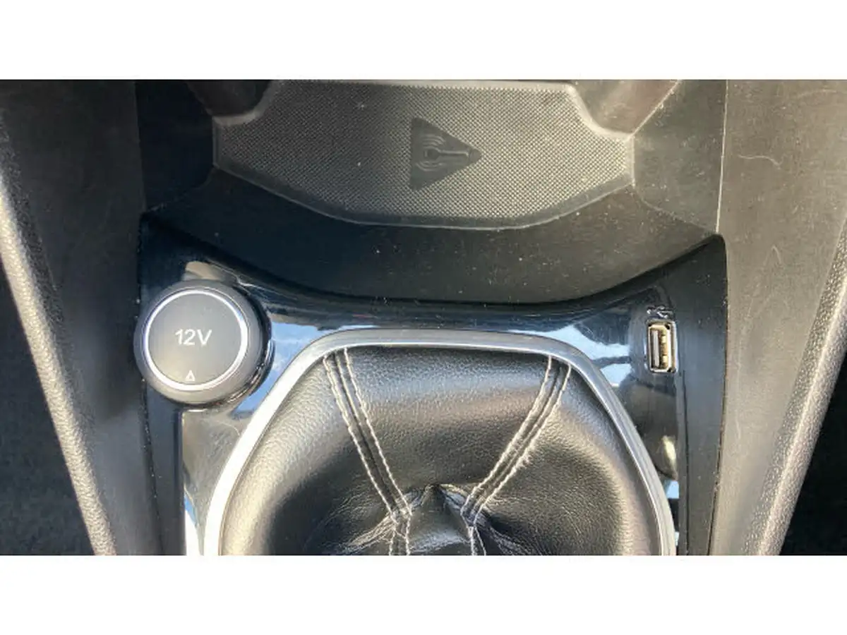 2018-ford-fiesta-11-ti-vct-zetec-3d-big-38