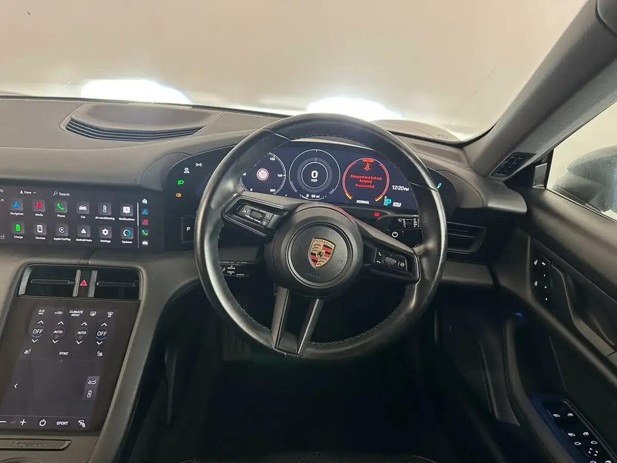 2021-porsche-taycan-e-base-476ps-performance-battery-plus-big-54