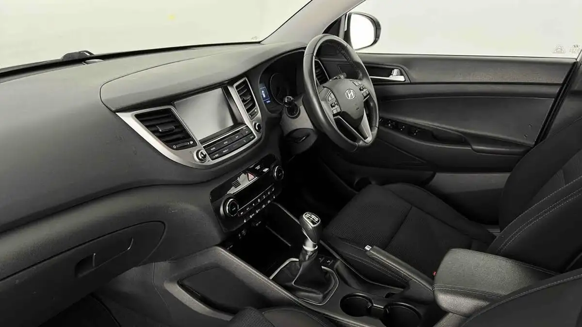 2018-hyundai-tucson-16-gdi-blue-drive-se-nav-big-8
