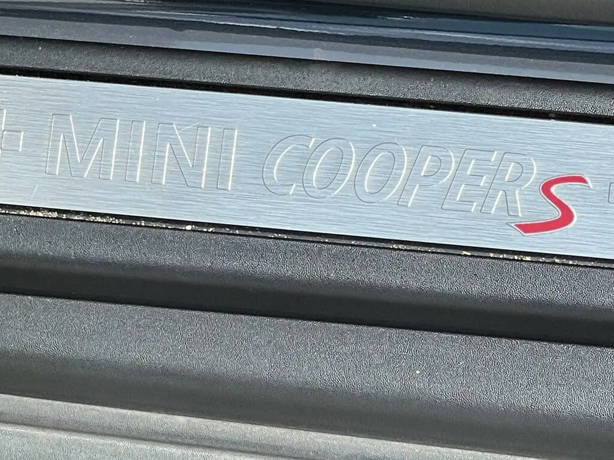 2018-mini-countryman-20-cooper-s-ss-auto-big-32
