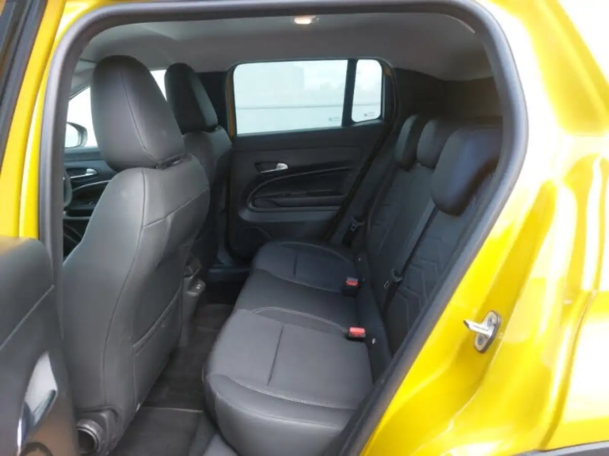 2025-jeep-avenger-12-gse-summit-e-hybrid-48v-auto-big-5