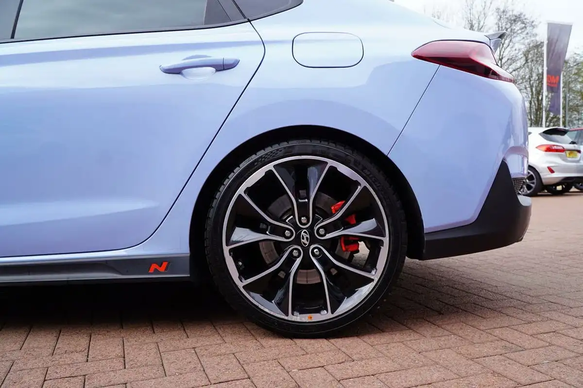2020-hyundai-i30-n-20-t-gdi-n-performance-fastback-big-15