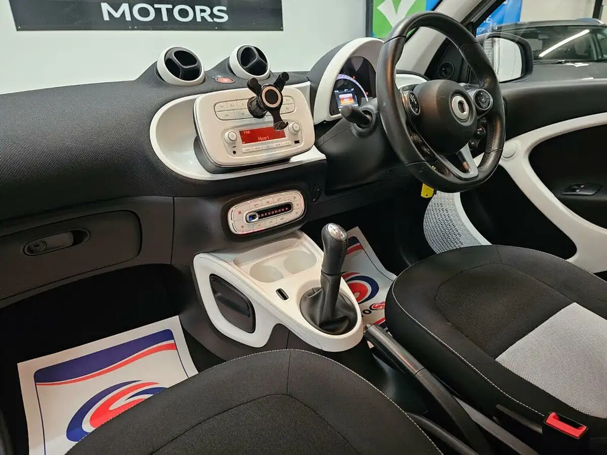 2015-smart-forfour-10-passion-ss-big-9