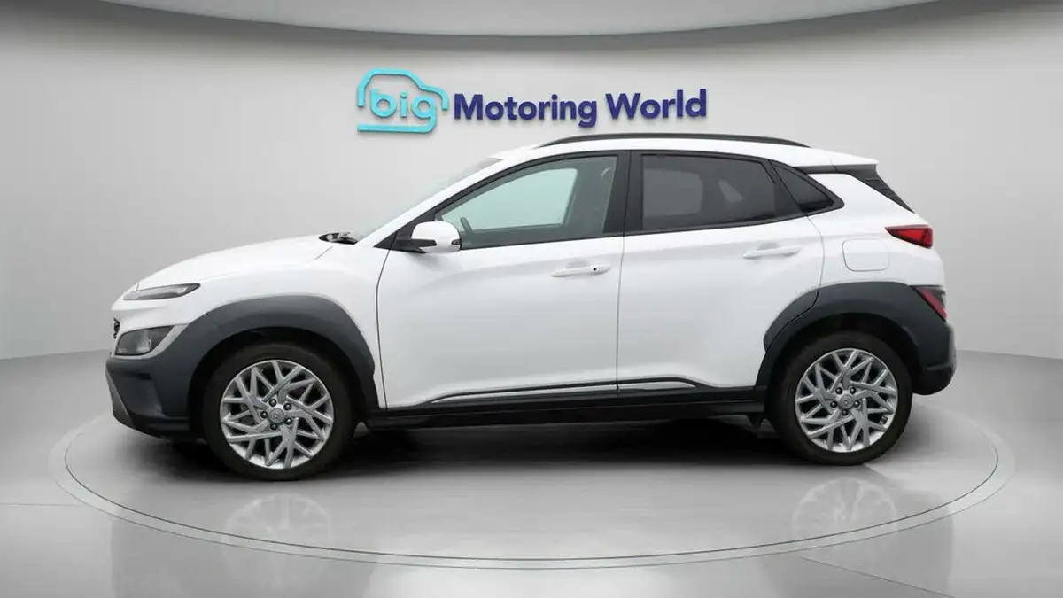 2022-hyundai-kona-16-gdi-premium-big-4