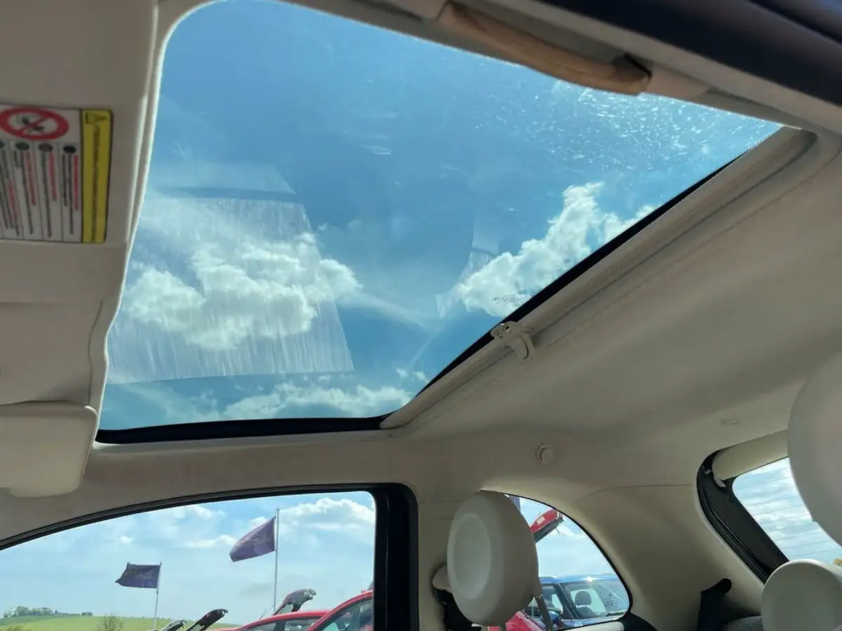 2010-fiat-500-12-lounge-69bhp-big-15