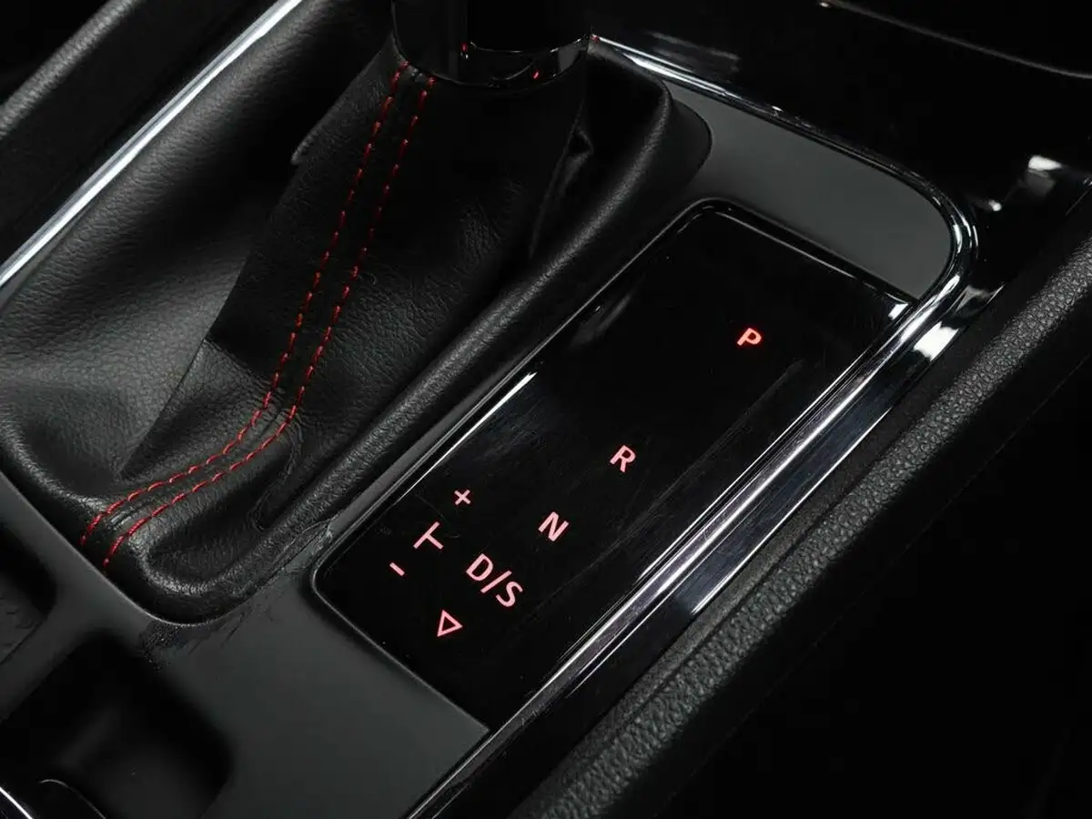 2020-seat-leon-20tdi-fr-black-edition-hatchback-dsg-big-47