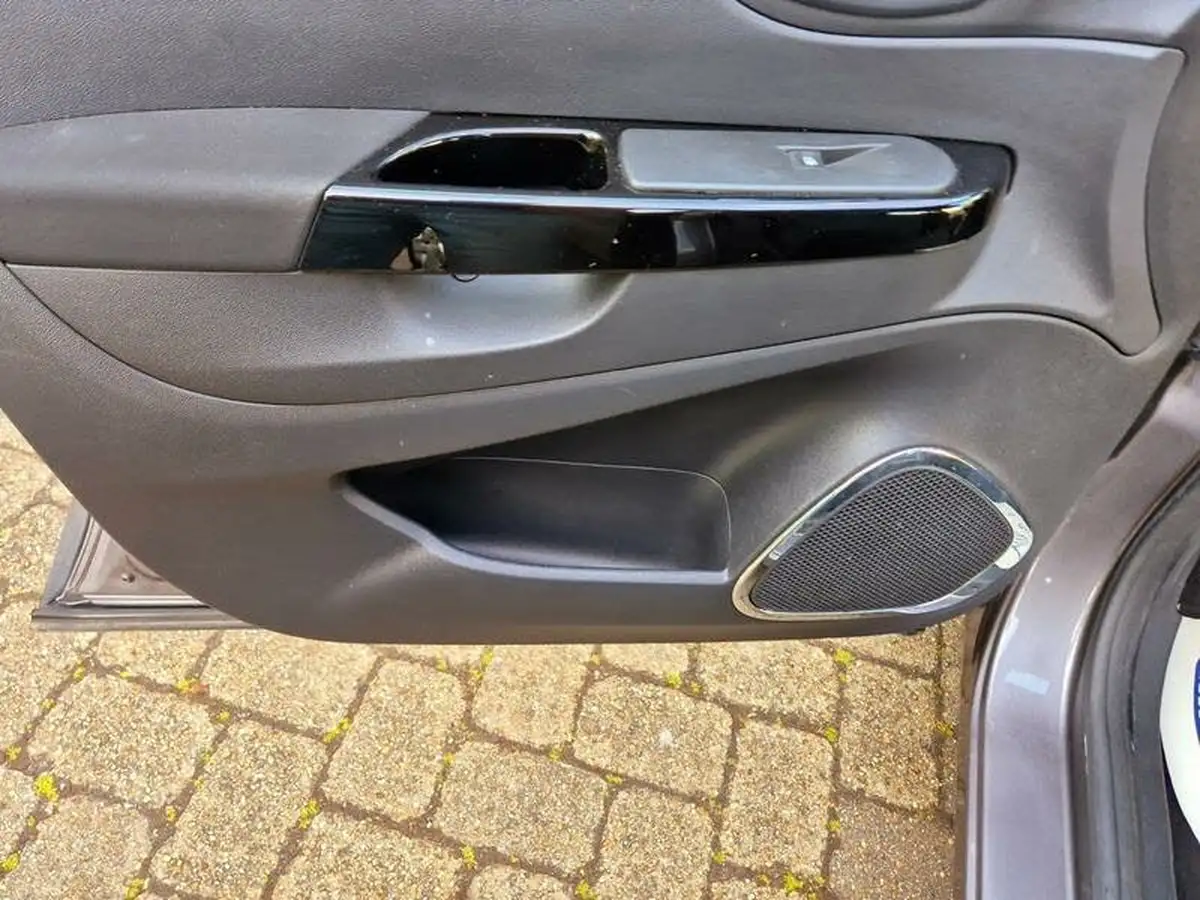 2016-renault-captur-09-dynamique-nav-big-26